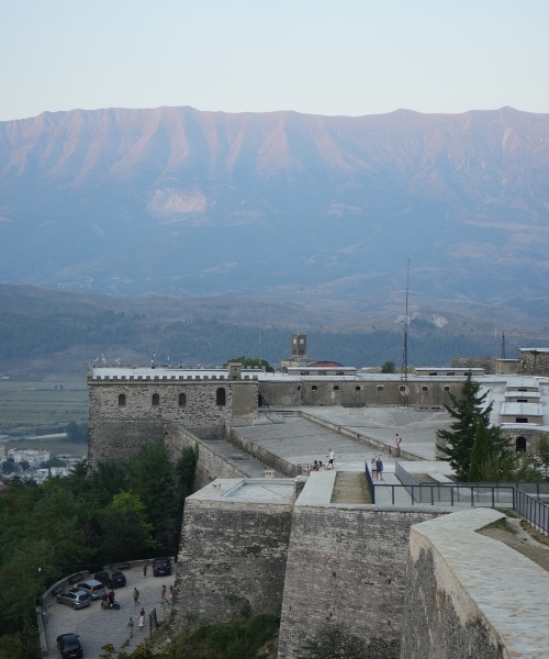 Aussicht von der Burg in Gjirokaster